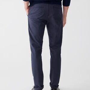 JCrew NWT The Tech Pant in 33/32 Navy